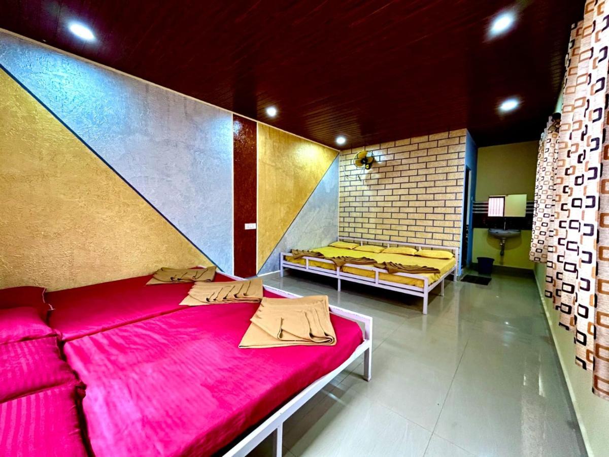 Dandeli Goldfinch Resort Bagian luar foto