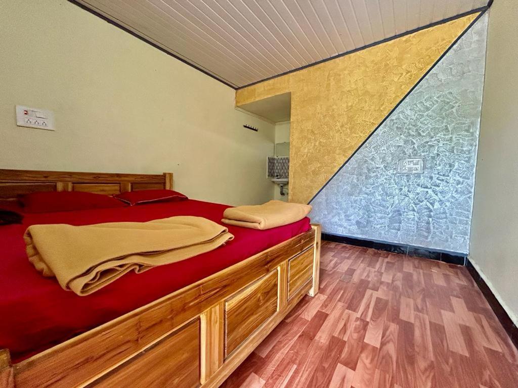 Dandeli Goldfinch Resort Bagian luar foto