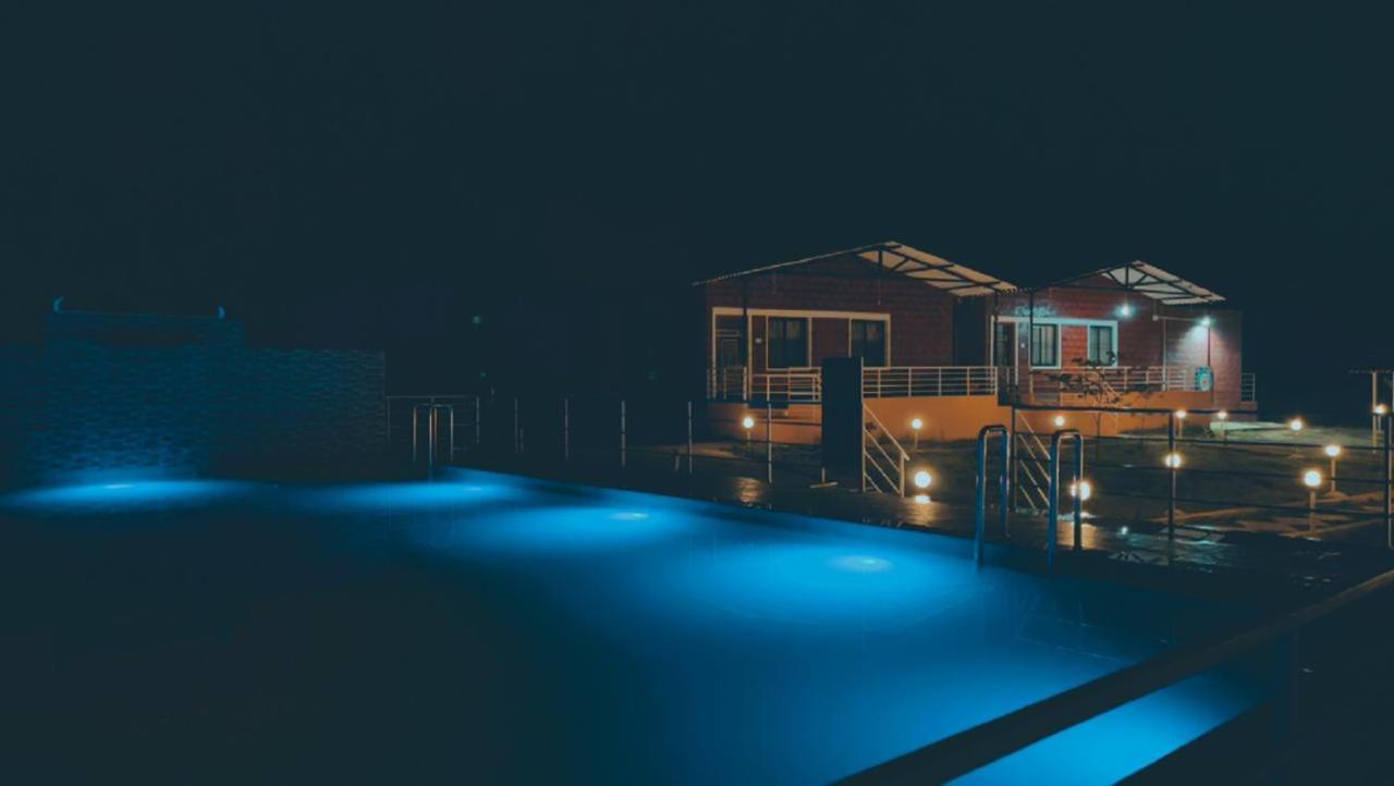 Dandeli Goldfinch Resort Bagian luar foto